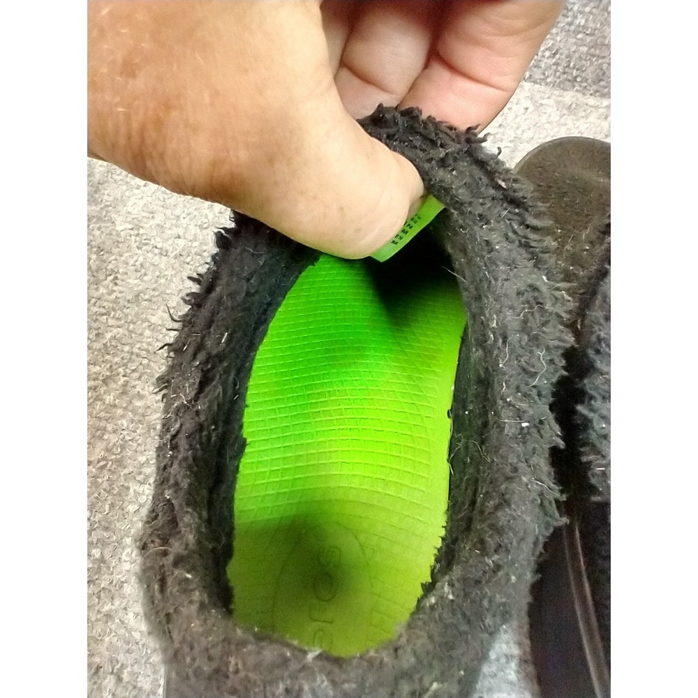 OOFOS Oocoozie Low Womens 8 Black Fleece Recovery Slipper Mule Slip On Comfort - Picture 10 of 12